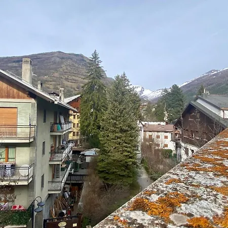 Bright And Silent In Centre Bardonecchia